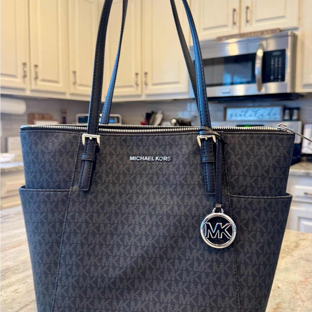 Michael Kors Jet Set Large Black MK Signature Tote Shoulder Bag with Charm - NEW